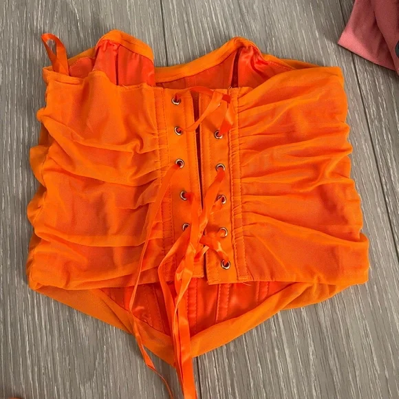 Tops assorted - Picture 9 of 13